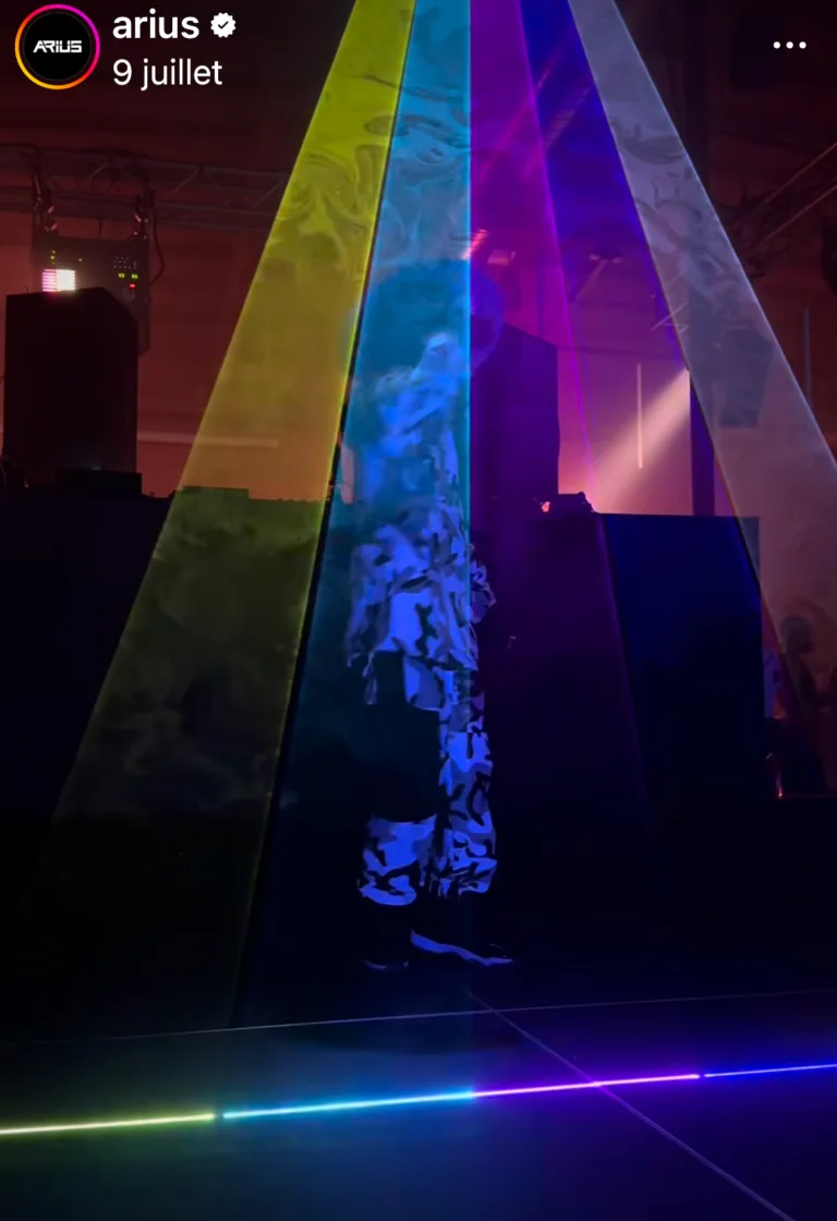 Vidéo d’un danseur génial qui dompte les lasers