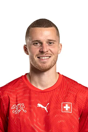 Nico Elvedi défenseur