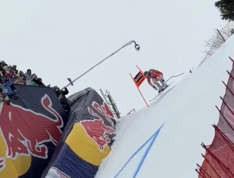 Vidéo qui montre bien la pente de la descente de Kitzbühel