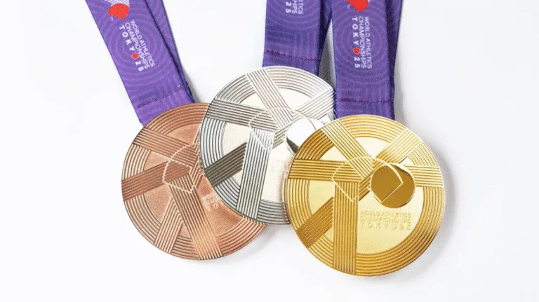 Médailles or argent bronze Tokyo 2025