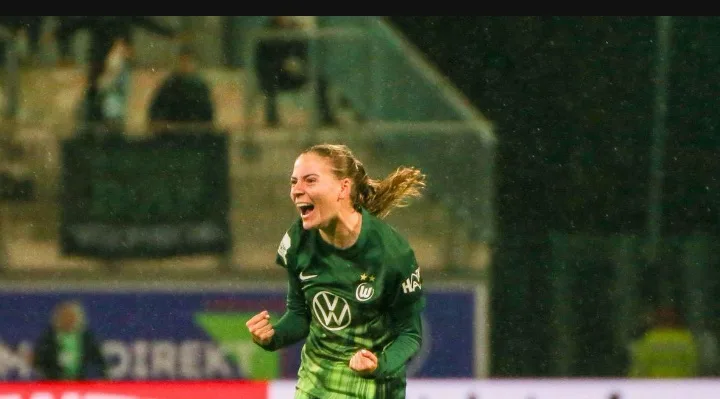 But de Smilla Vallotto avec Wolfsburg