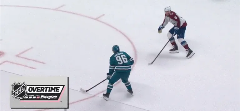 🏒 Hockey sur glace – Philipp Kurashev en feu avec les San Jose Sharks