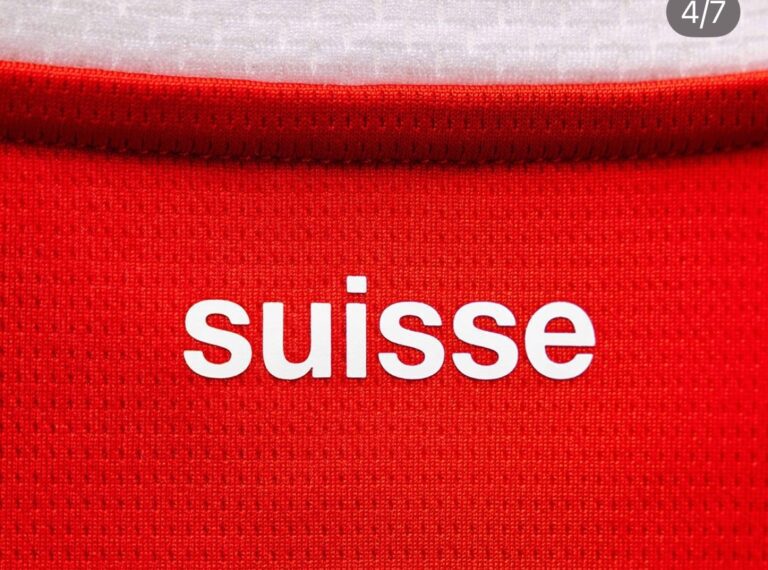 Mondial 2026: La Nati présente ses nouveaux maillots